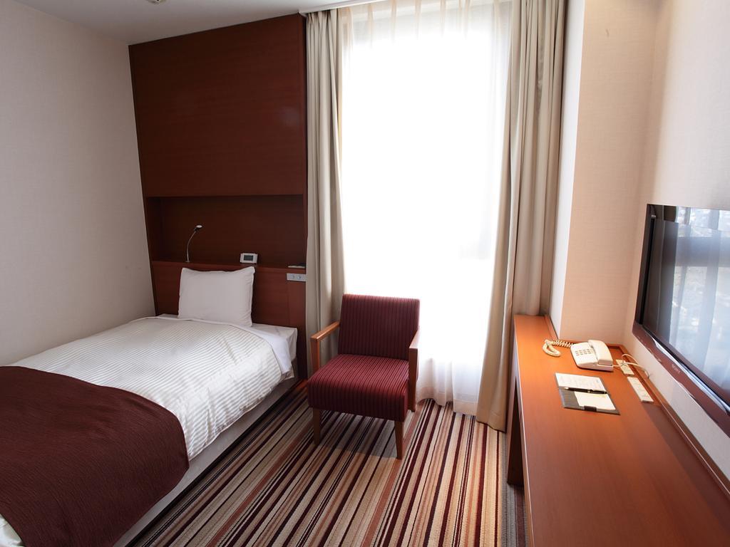 Hotel Crown Palais Kofu Buitenkant foto