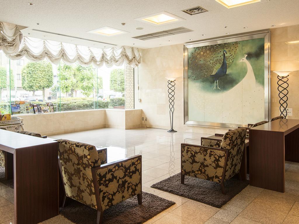 Hotel Crown Palais Kofu Buitenkant foto