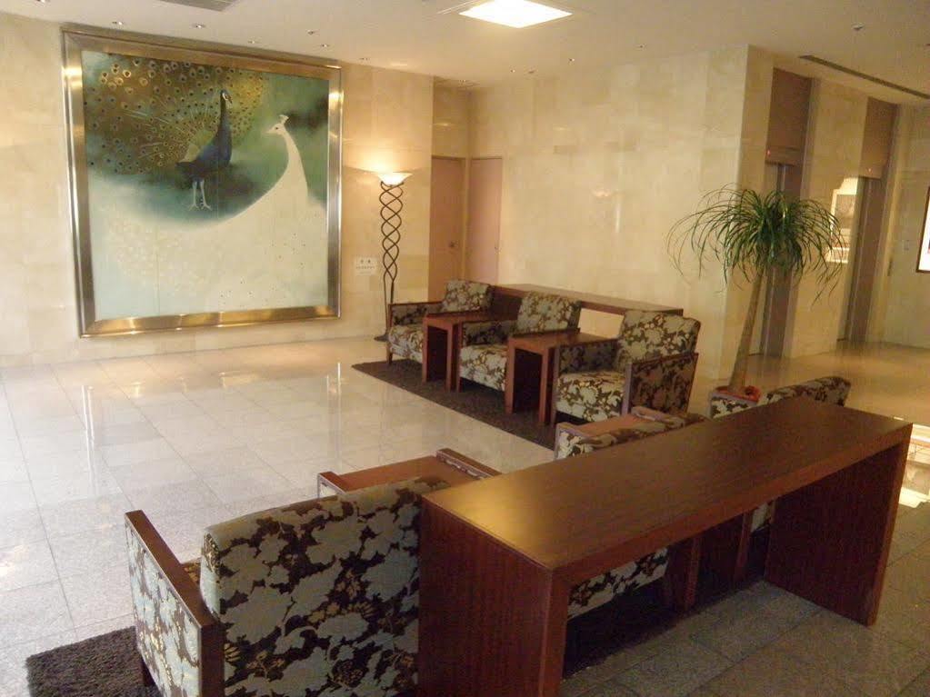 Hotel Crown Palais Kofu Buitenkant foto