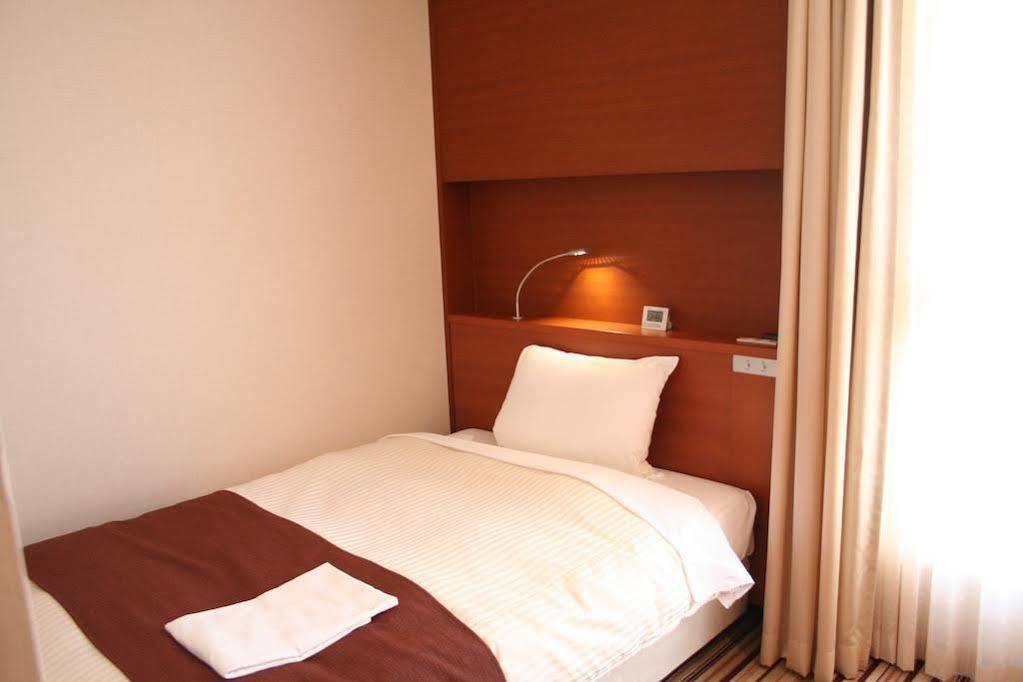 Hotel Crown Palais Kofu Buitenkant foto